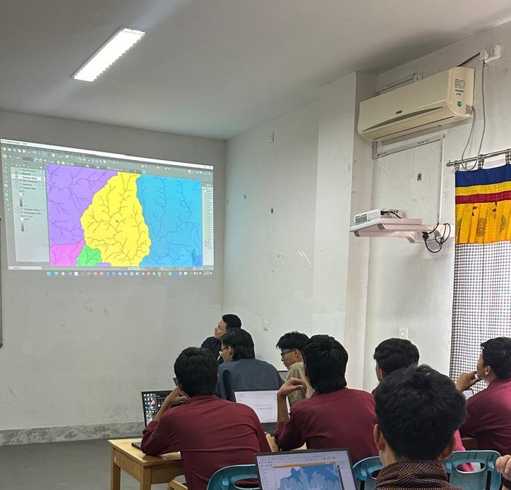 469078999 122151772124287708 619342421229776416 n