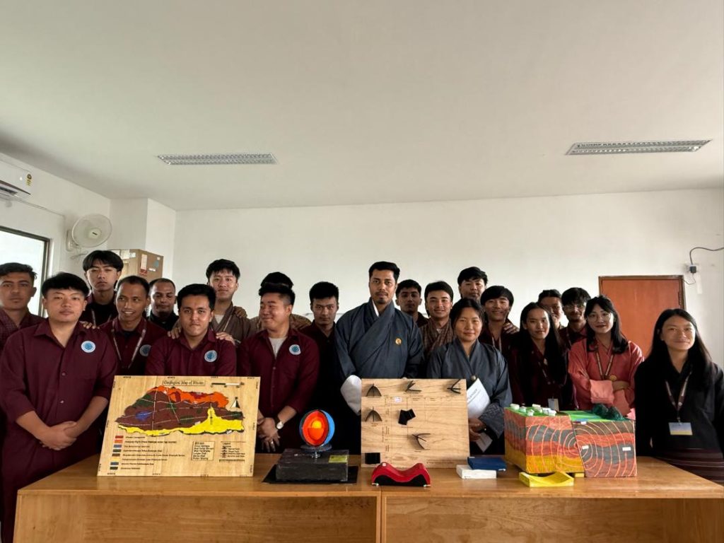 whatsapp image 2025 09 29 at 19.17.37