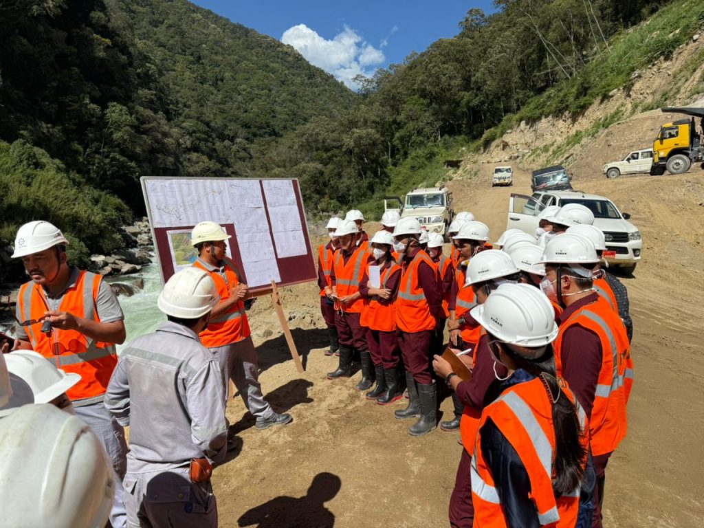 b381bb69 7fe1 4785 9c97 168d7cc63617